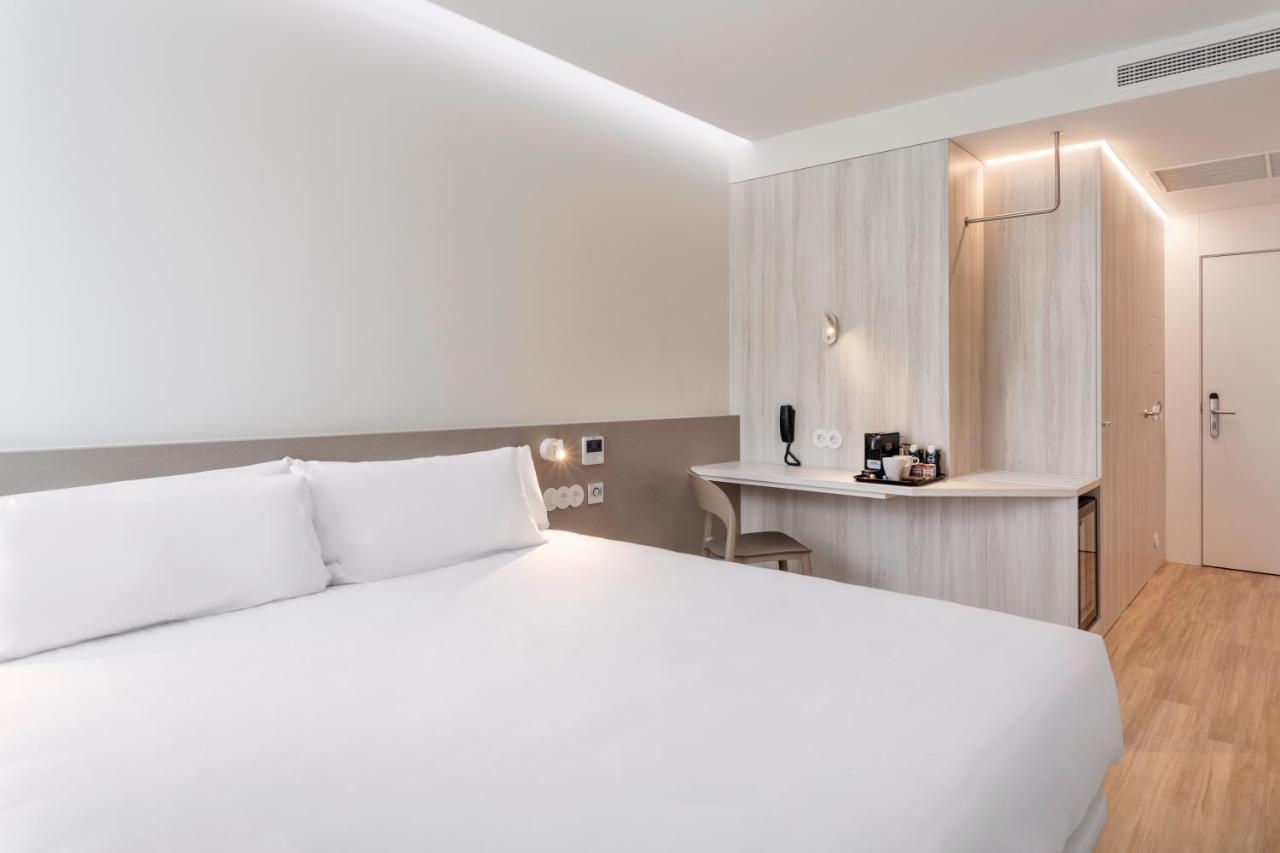 B&B Hotel Santo Tirso Exteriör bild