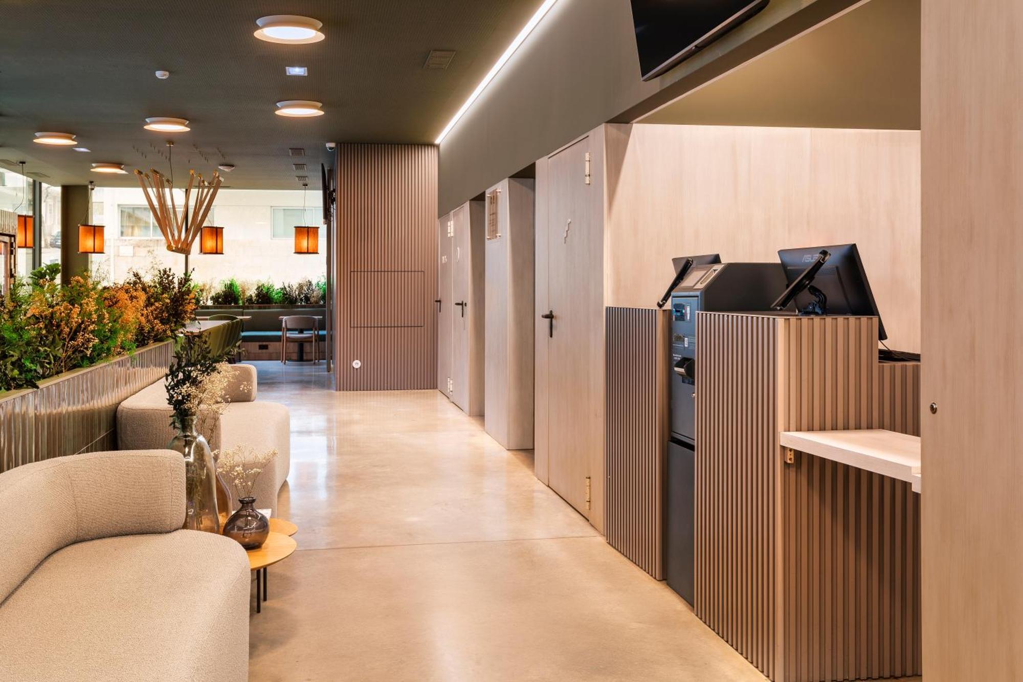 B&B Hotel Santo Tirso Exteriör bild
