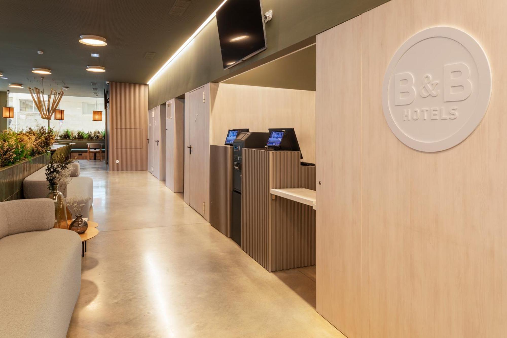B&B Hotel Santo Tirso Exteriör bild